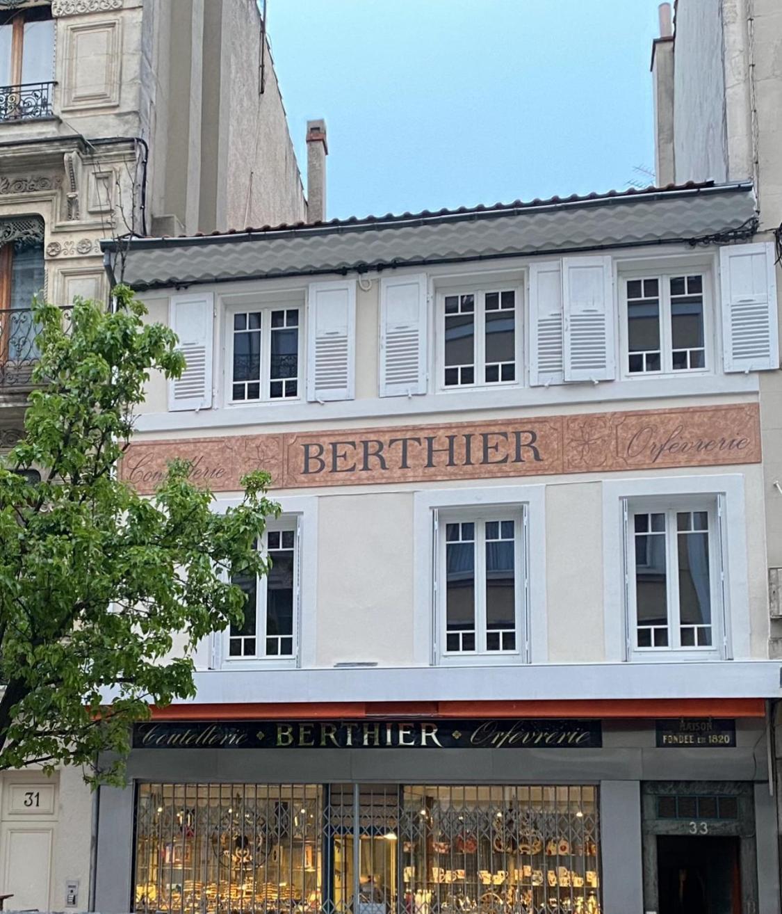 Le « Victor Hugo » Valence Centre Apartment Ngoại thất bức ảnh